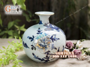 Bình hút tài lộc men lam cổ cảnh Tùng Hạc vẽ vàng 24k, cao 21cm