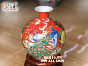 Bình hút tài lộc nền đỏ vẽ Công Đào 36cm