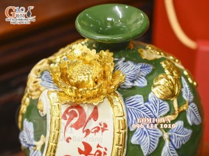Bình hút tài lộc Phát Tài Phát Lộc đắp nổi dát vàng, nền xanh lục bảo, cao 28cm