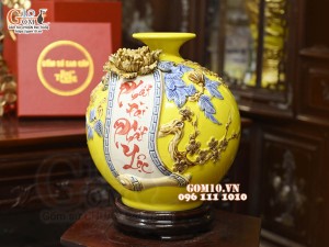 Bình hút tài lộc Phát Tài Phát Lộc đắp nổi, nền vàng, cao 28cm