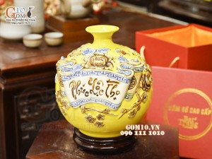 Bình hút tài lộc Phúc Lộc Thọ đắp nổi, nền vàng, cao 22cm