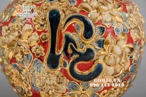 Bình hút tài lộc Phúc Lộc Thọ ngàn hoa đắp nổi vẽ vàng 24k, nền đỏ - cao 35cm