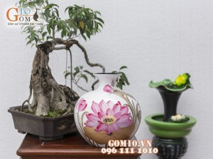 Bình hút tài lộc sơn mài trắng vẽ sen cao 23cm