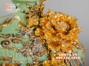 Bình hút tài lộc Thuận Buồm Xuôi Gió đắp nổi vẽ vàng 24k, nền xanh ngọc - cao 40cm