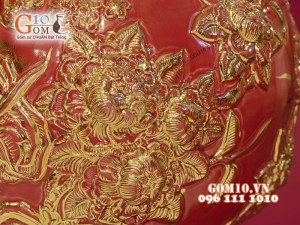 Bình hút tài lộc men màu đỏ đắp nổi vẽ vàng 24k, cảnh Thuận Buồm Xuôi Gió, cao 35cm