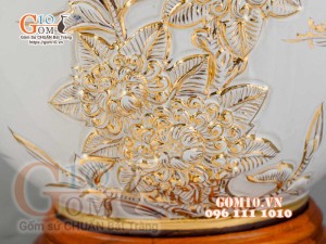 Bình hút tài lộc Thuận Buồm Xuôi Gió Trắng đắp nổi vẽ vàng 24k, nền trắng - cao 35cm