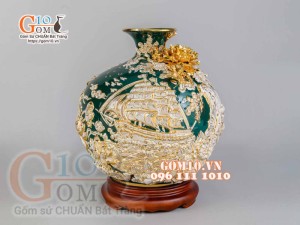 Bình hút tài lộc Thuận Buồm Xuôi Gió Trắng đắp nổi vẽ vàng 24k, nền xanh lục bảo - cao 35cm