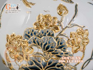 Bình hút tài lộc Tùng Hạc Diên Niên đắp nổi vẽ vàng 24k, nền trắng - cao 40cm