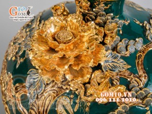 Bình hút tài lộc Tùng Hạc Diên Niên đắp nổi vẽ vàng 24k, nền xanh lục bảo - cao 40cm