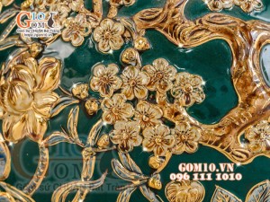 Bình hút tài lộc Tùng Hạc Diên Niên đắp nổi vẽ vàng 24k, nền xanh lục bảo - cao 40cm