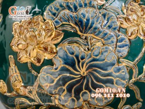 Bình hút tài lộc Tùng Hạc Diên Niên đắp nổi vẽ vàng 24k, nền xanh lục bảo - cao 40cm