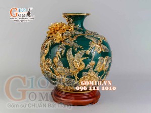 Bình hút tài lộc Tùng Hạc Diên Niên đắp nổi vẽ vàng 24k, nền xanh lục bảo - cao 30cm