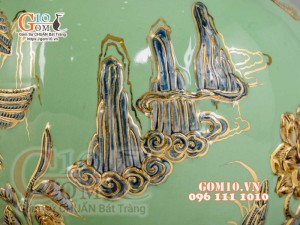 Bình hút tài lộc Tùng Hạc Diên Niên đắp nổi vẽ vàng 24k, nền xanh ngọc - cao 30cm