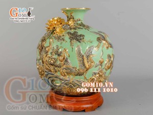 Bình hút tài lộc Tùng Hạc Diên Niên đắp nổi vẽ vàng 24k, nền xanh ngọc - cao 40cm