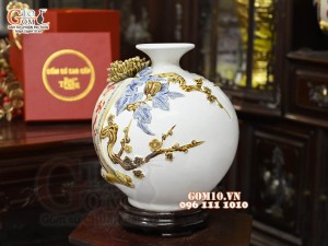 Bình hút tài lộc Vạn Sự Như Ý đắp nổi, nền trắng, cao 28cm