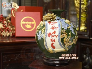 Bình hút tài lộc Vạn Sự Như Ý đắp nổi, nền xanh lục bảo, cao 28cm