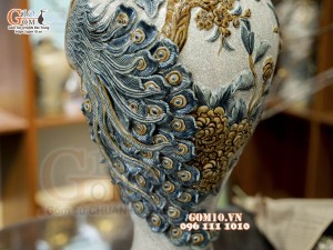 Mai bình men rạn đắp nổi Công Đào Phú Quý kênh, cao 50cm