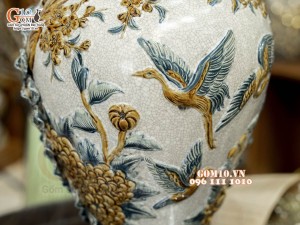 Mai bình men rạn đắp nổi Công Đào Phú Quý kênh, cao 50cm