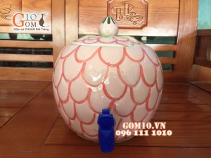 Bình nước dáng quả dâu tây, vòi nhựa