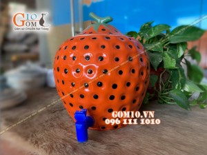 Bình nước dâu tây, vòi nhựa 4,5L