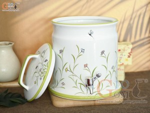 Bình nước vòi nhựa men trắng vẽ hoa, dung tích 10l