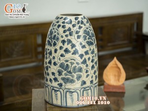 Bình phong thủy dáng chuông men rạn cổ vẽ hoa dây, 43cm