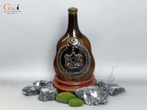 Bình rượu gốm men màu mật ong khắc nổi Kỳ Lân Tài Lộc, 750ml