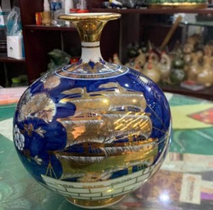 Bình tài lộc mini hàng vuốt tay vẽ Vàng cao cấp họa tiết Thuận Buồm Xuôi Gió, cao 17cm 