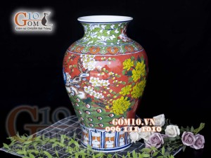 Bình thạp cổ nền đỏ vẽ Tứ Quý Khổng Tước, cao 42cm