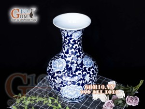 Bình tỏi cổ nền xanh vẽ hoa dây, cao 45cm