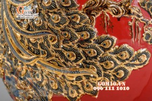 Bình tỏi Công Đào đắp nổi vẽ vàng 24k, nền đỏ - cao 80cm