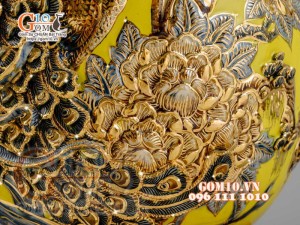 Bình tỏi Công Đào đắp nổi vẽ vàng 24k, nền vàng - cao 80cm