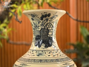 Bình tỏi men cổ họa tiết tứ cảnh chữ Phúc, cao 60cm (cả đế)