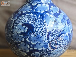 Bình tỏi men lam cổ vẽ cảnh Long ẩn nền băng, cao 36cm