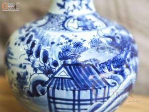 Bình tỏi men lam cổ vẽ cảnh Sơn Thủy, cao 26cm