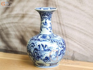 Bình tỏi men lam cổ vẽ cảnh Sơn Thủy, cao 26cm