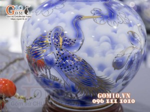 Bình tỏi men lam cổ vẽ vàng 24k, cảnh Sen Hạc Phú Quý cao 45cm