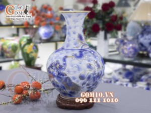 Bình tỏi men lam cổ vẽ vàng 24k, cảnh Sen Hạc Phú Quý cao 45cm