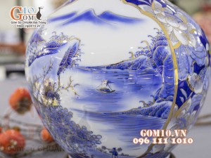 Bình tỏi men lam vẽ vàng 24k, Nhị cảnh Sơn Thủy Hữu Tình, cao 45cm