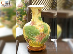 Bình tỏi men màu cảnh Hoa Sen Phú Qúy vẽ vàng 24k, cao 45cm