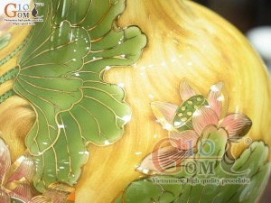 Bình tỏi men màu cảnh Hoa Sen Phú Qúy vẽ vàng 24k, cao 45cm