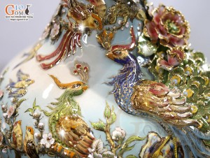 Bình tỏi men vân mây đắp nổi Công Đào Phú Quý kênh vẽ vàng 24k, cao 60cm