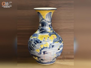 Bình tỏi men màu vẽ cảnh Sơn Thuỷ Hữu Tình, cao 52cm