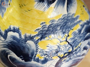 Bình tỏi men màu vẽ cảnh Sơn Thuỷ Hữu Tình, cao 52cm