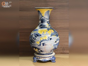 Bình tỏi men màu vẽ cảnh Sơn Thuỷ Hữu Tình, cao 60cm (cả chân kê)