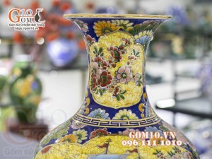 Bình tỏi men màu vẽ vàng 24k, họa tiết 2 mặt cảnh Thuận Buồm Xuôi Gió và Công Đào Phú Quý, nền vàng cao 45cm