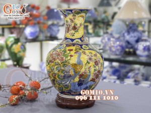 Bình tỏi men màu vẽ vàng 24k, họa tiết 2 mặt cảnh Thuận Buồm Xuôi Gió và Công Đào Phú Quý, nền vàng cao 45cm