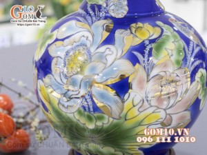 Bình tỏi men màu vẽ vàng 24k, Sen Hạc Phú Quý, nền xanh cao 45cm