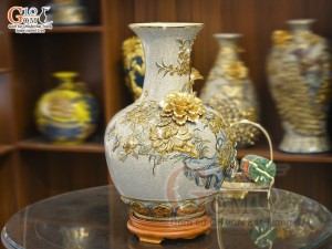 Bình tỏi men rạn đắp nổi Công Danh Phú Quý kênh vẽ vàng 24k, cao 52cm