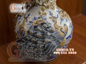 Bình tỏi men rạn đắp nổi Công Đào, đuôi kênh cao 45cm